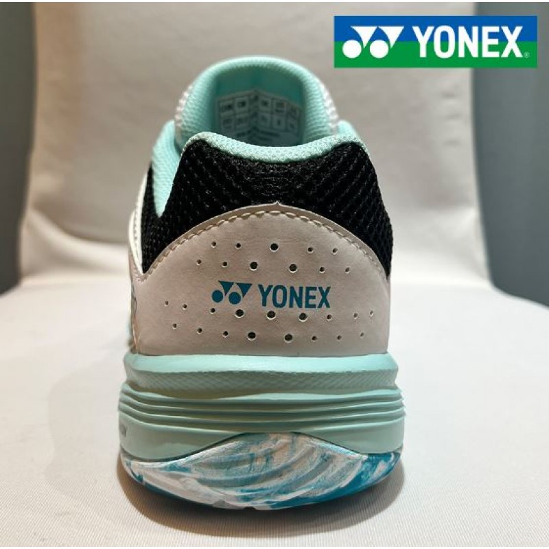 Yonex Power Cushion 520 Wide Unisex Badminton Shoes